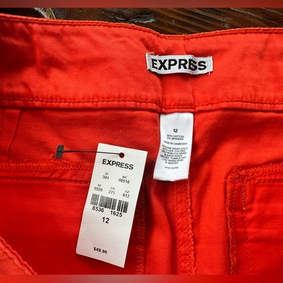 Coral Express Shorts - Picture 2 of 4